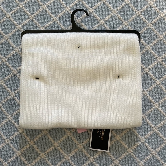 Juicy Couture Black Label Hat and Scarf Set - Picture 4 of 5